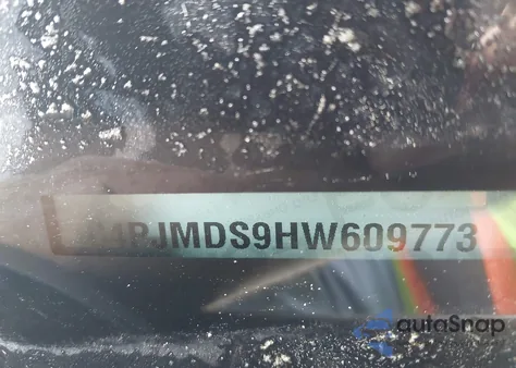 2017 Jeep Cherokee Limited 4X4 z USA, uszkodzony, nr VIN 1C4PJMDS9HW609773